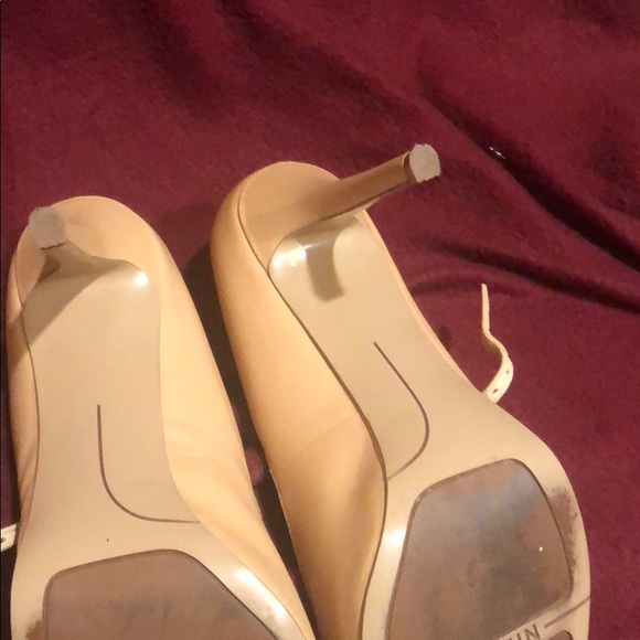Pumps - Picture 3 of 5